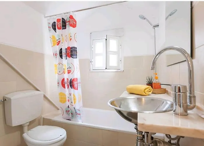 Charming Loft In Intendente * ליסבון