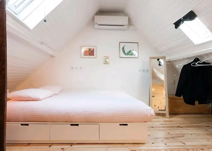 Charming Loft In Intendente דירה ליסבון