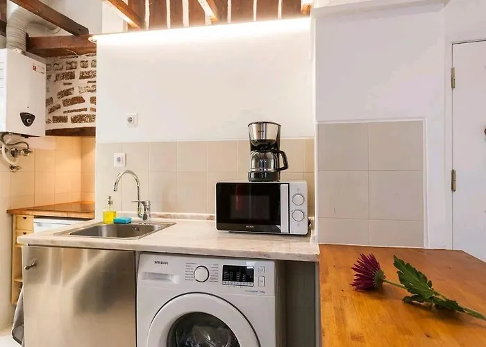 Charming Loft In Intendente * ליסבון