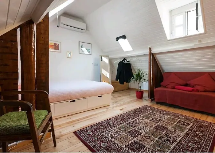 Charming Loft In Intendente דירה ליסבון